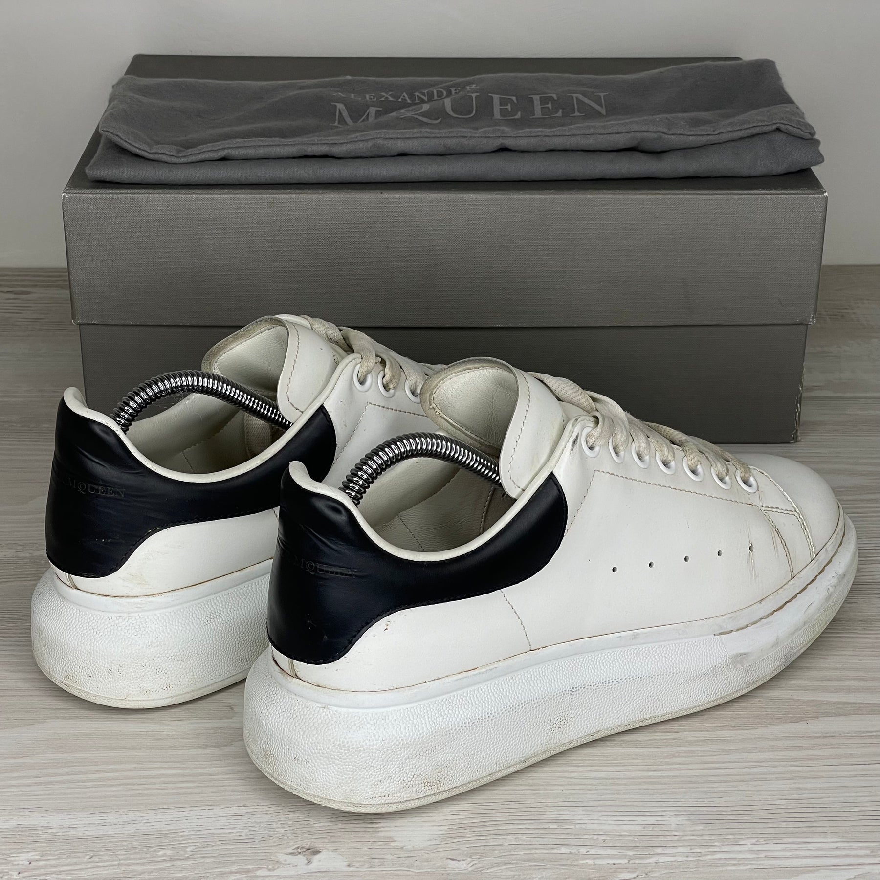 Alexander McQueen Sneakers, 'Hvid Læder' Oversized (40) ⚪️