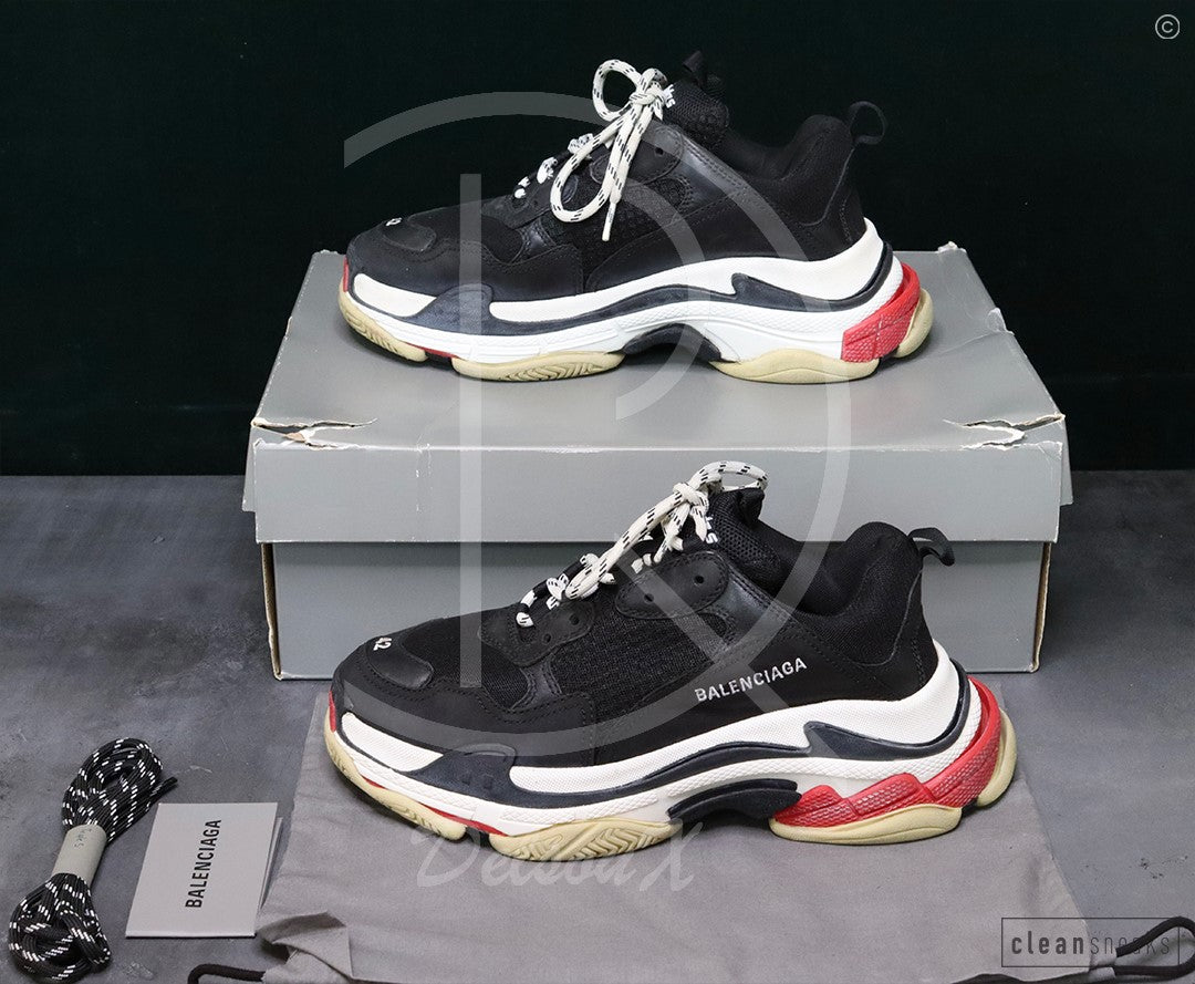 Balenciaga ‘Black&Red’ Tripple S (42) 👹