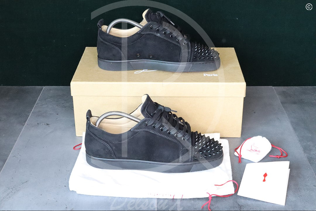 Christian Louboutin ’Black Suede’ Junior Spikes (40) 🕷