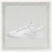 Nike Sneakers, Dunk Low 'Triple 'White' (2021) (W) 💡
