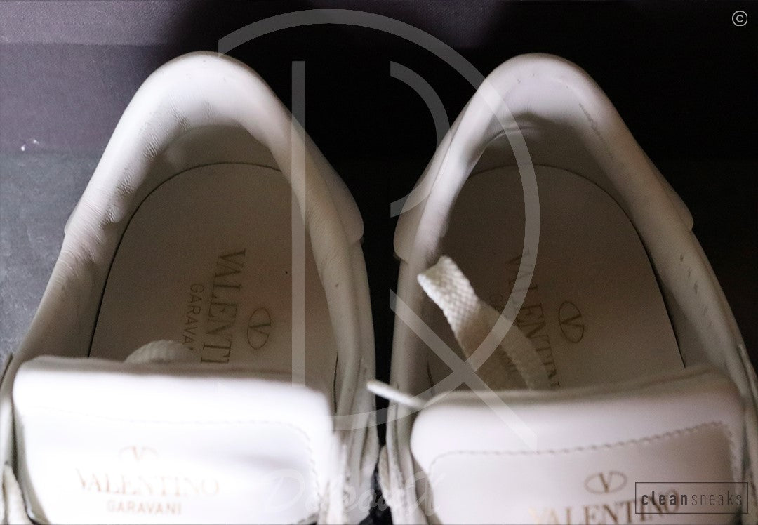 Valentino 'Dark Silver' Open (39) 💫