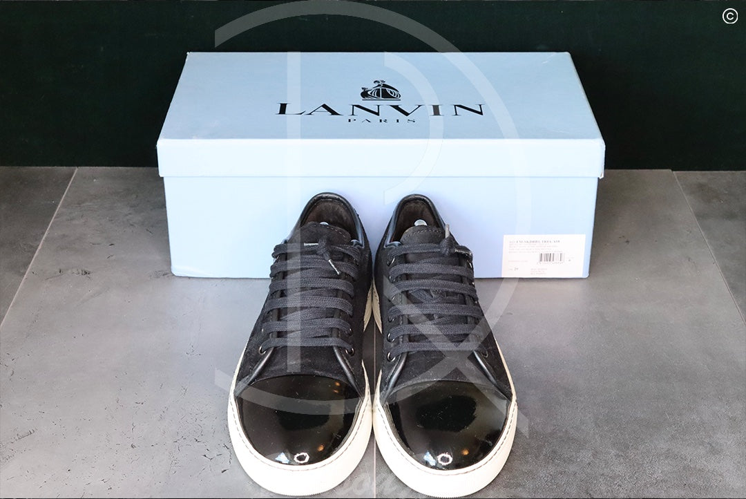 Lanvin ‘Black Suede' Lak Toe (40) ⬛️