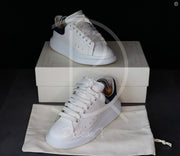 (RESERVERET) Alexander McQueens 'White Leather w. Blue Suede' Oversized (40.5) 🦋