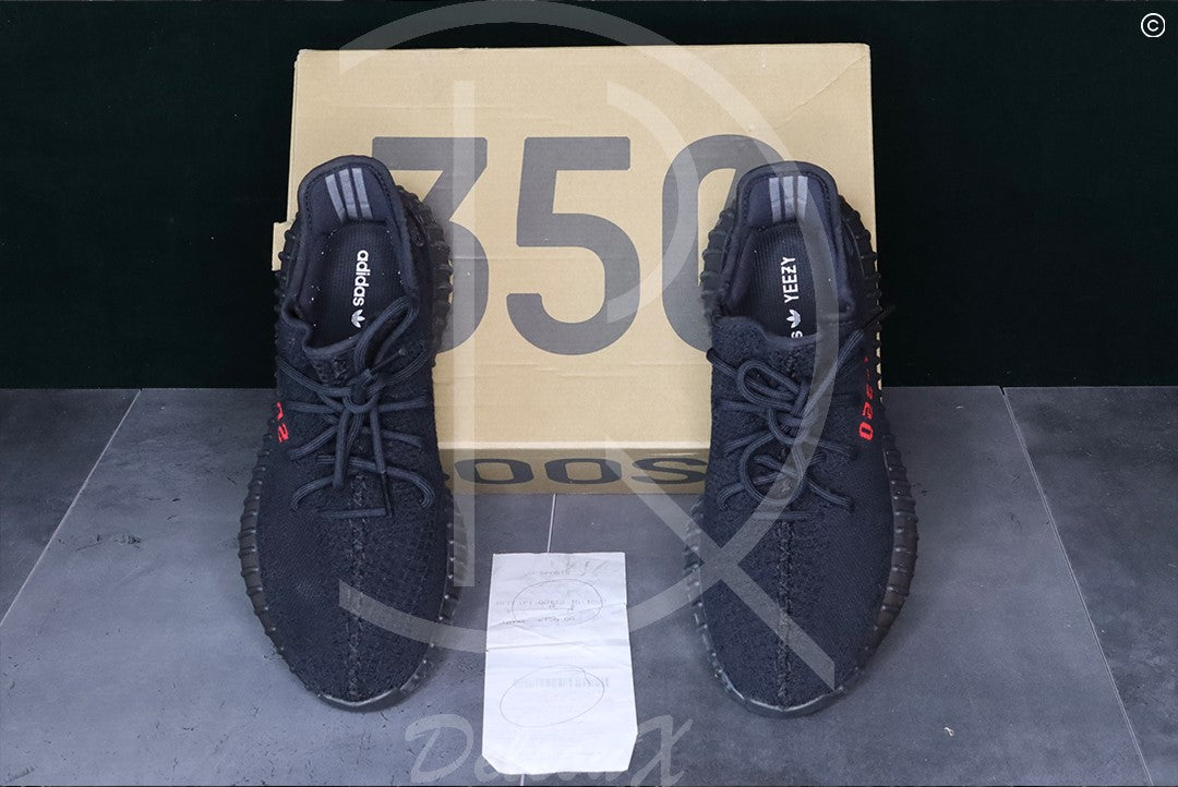 Adidas Yeezy Sneakers, 350 'Bred' V2 (43 1/3) 🕶