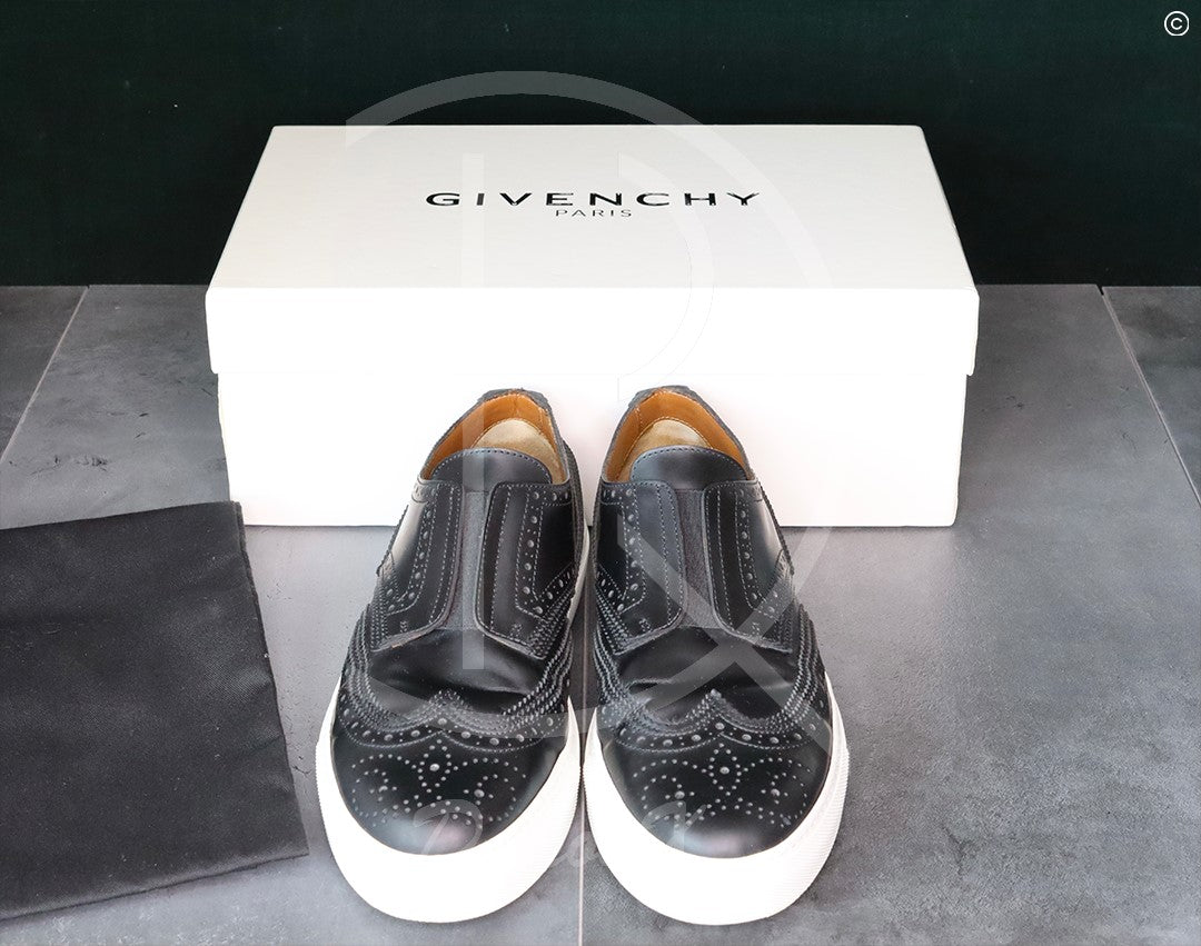 Givenchy 'Black Leather' Skate Brougue (41)