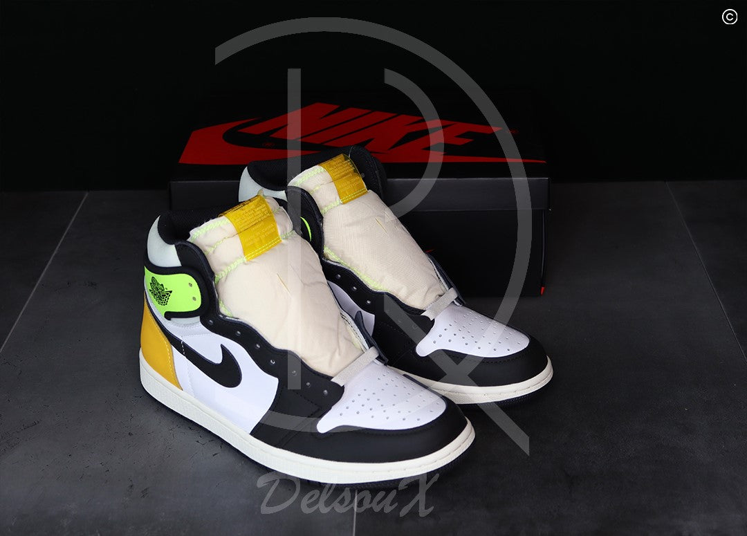 Nike Air Jordan 1 Retro High White Black 'Volt' University Gold (43)  ⚡️