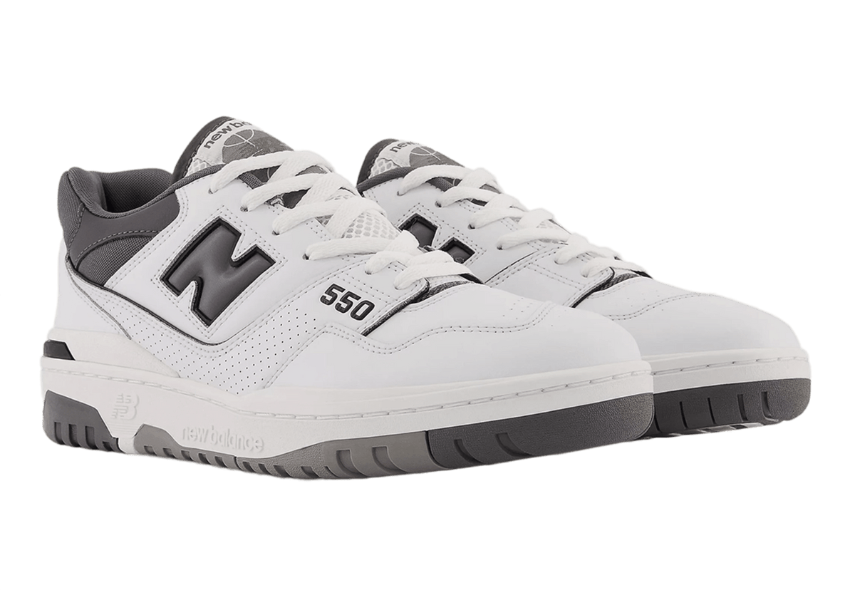 New Balance Sneakers, 550 'White Dark Grey’ 🍂