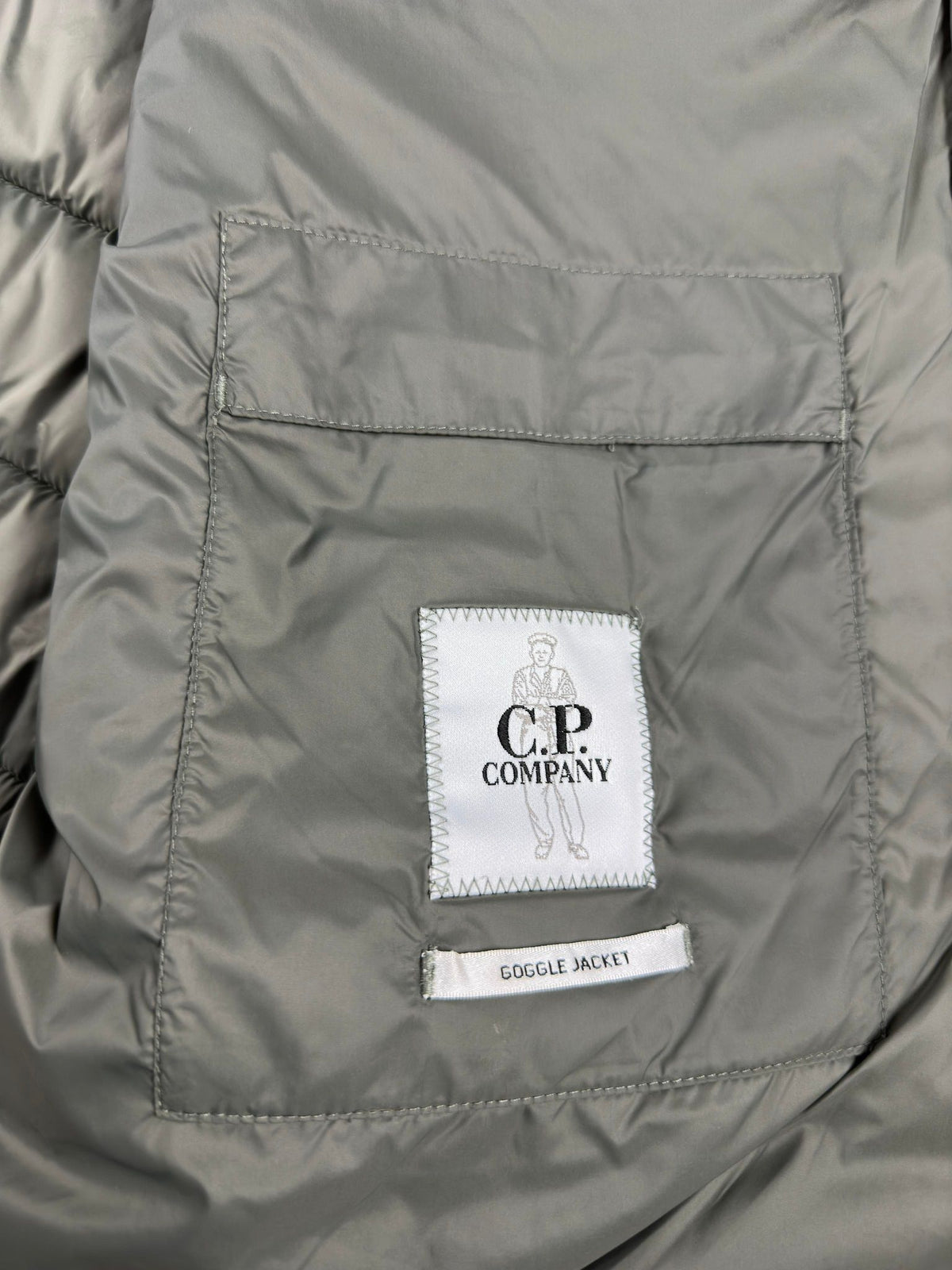 C.P. Company Vest, Herre SHell-R 'Army Grøn' (X-Large / 52)