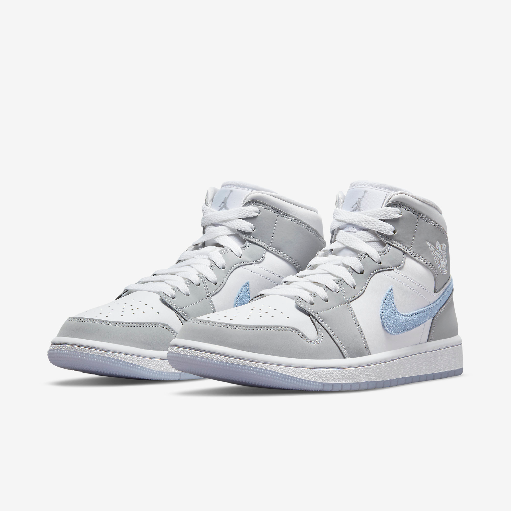 Nike Sneakers, Jordan 1 Mid ‘Wolf Grey Aluminum’ (W)