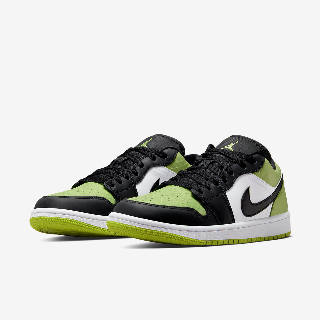 Nike Sneakers, Jordan 1 Low ‘Snakeskin Vivid Green’ (W)