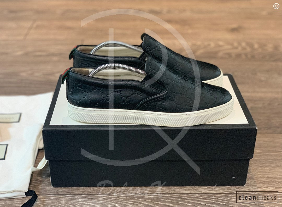 Gucci Black 'Signature' Slip-On (43) 🐿
