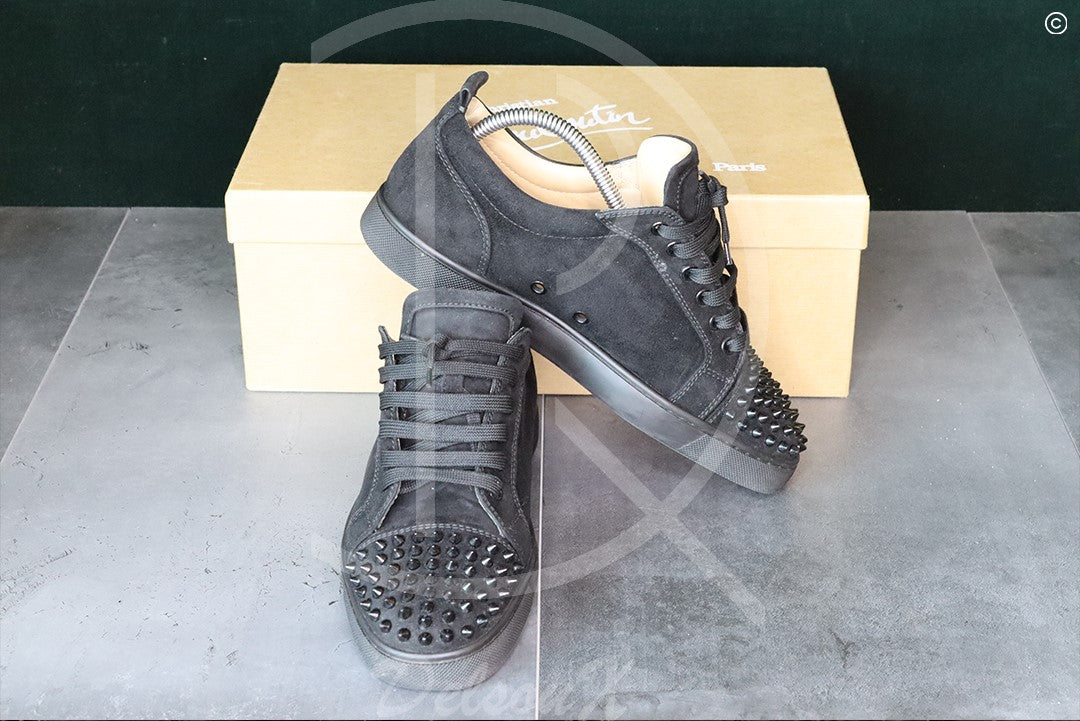 Christian Louboutin ’Black Suede’ Junior Spikes (40) 🕷