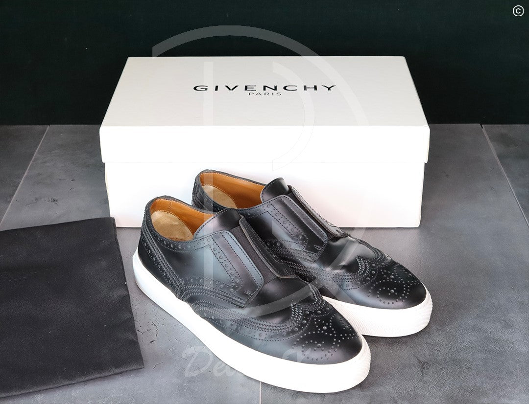 Givenchy 'Black Leather' Skate Brougue (41)
