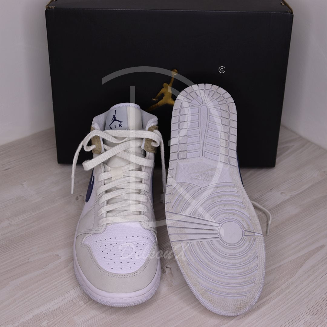 Nike Air Jordan 1 Mid 'Tan Suede Navy' (44) 🍮