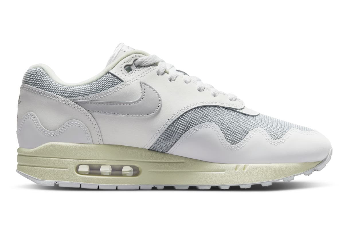 Nike x Patta Sneakers, Air Max 1 'Waves White' Silver