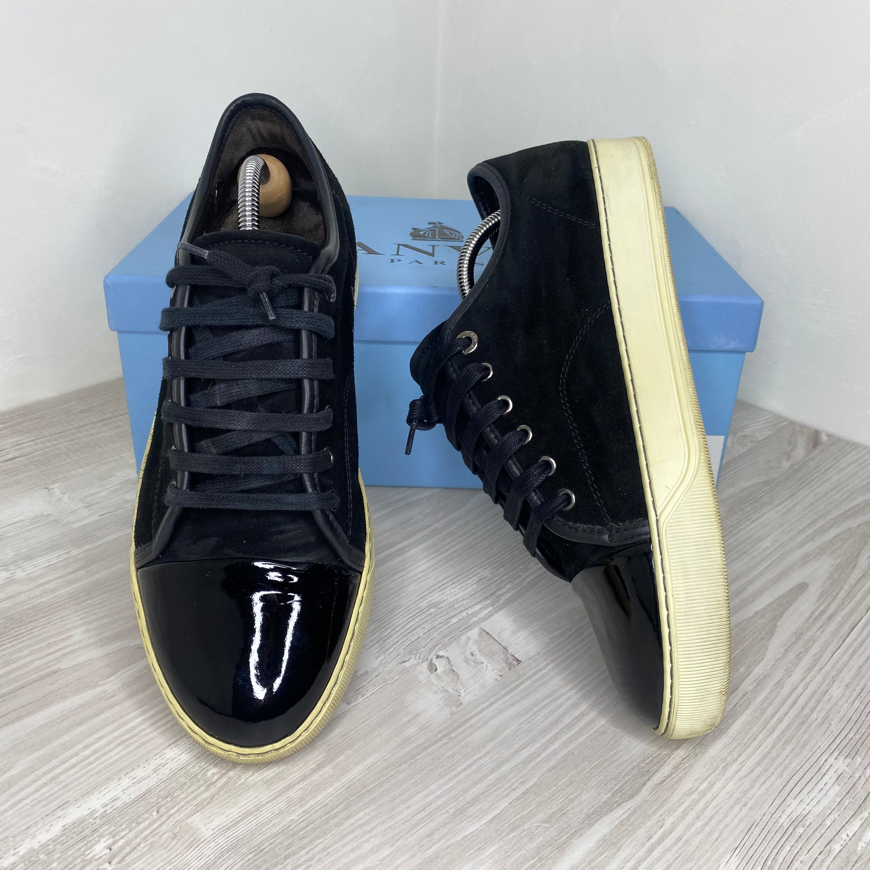 Lanvin Sneakers, 'Black Suede' Lak Toe Herre (42) 🕶