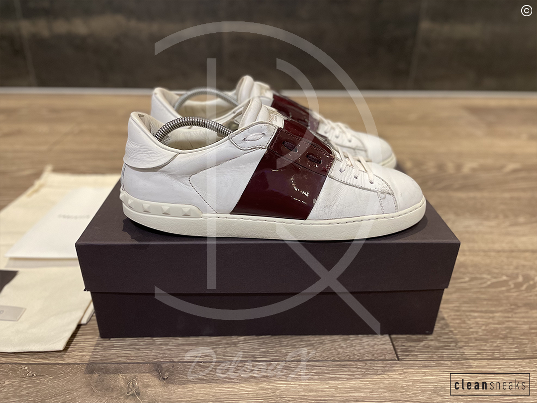 Valentino 'Red Stripe' Open (44) ✌🏽