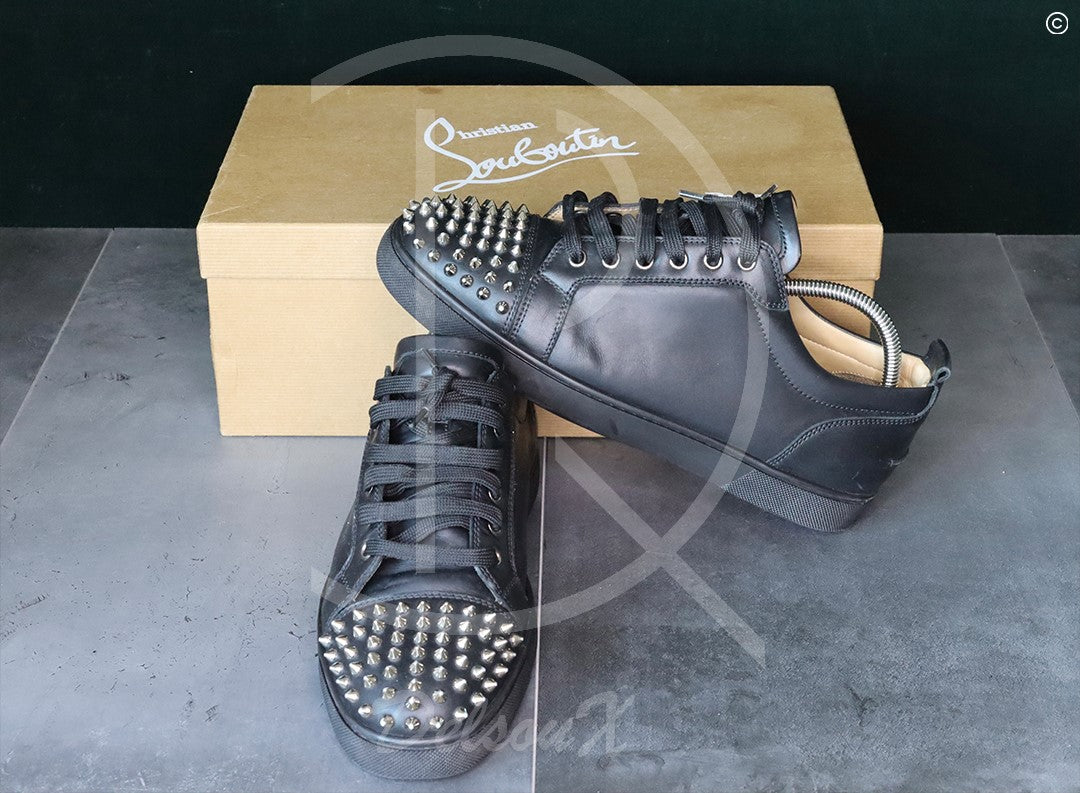 Christian Louboutin ’Gun Metal’ Junior Spikes (42) ⛓