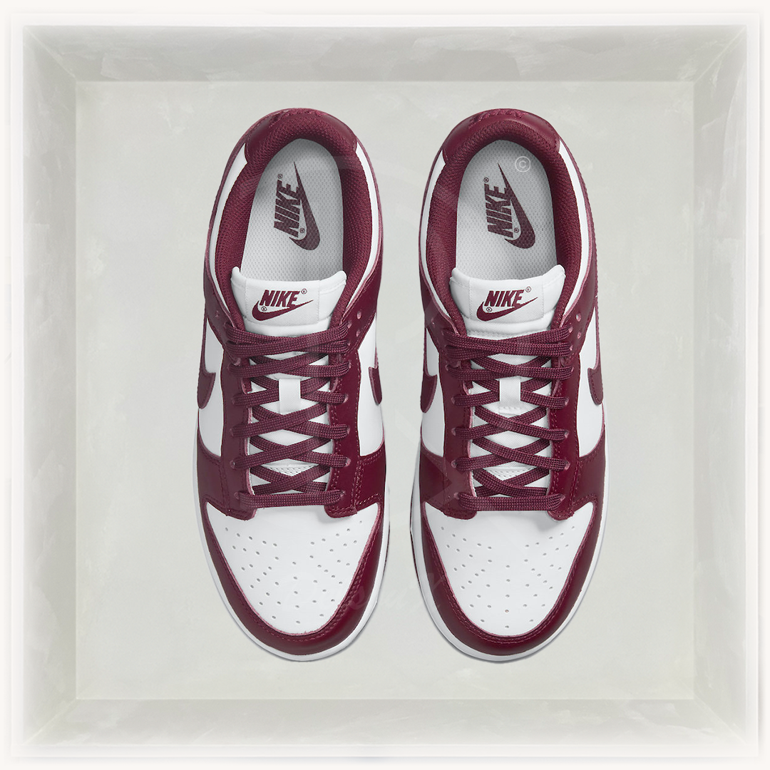 Nike Sneakers, Dunk Low Bordeaux (W) 🧶