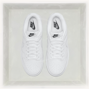 Nike Sneakers, Dunk Low 'Triple 'White' (2021) (W) 💡
