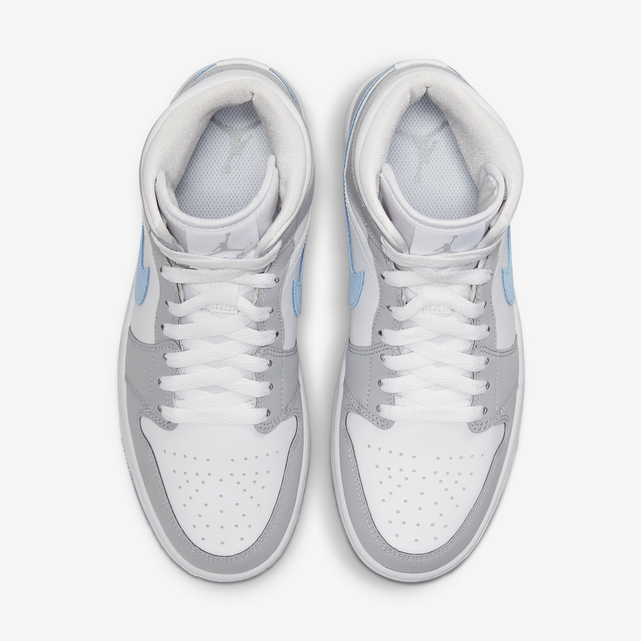 Nike Sneakers, Jordan 1 Mid ‘Wolf Grey Aluminum’ (W)