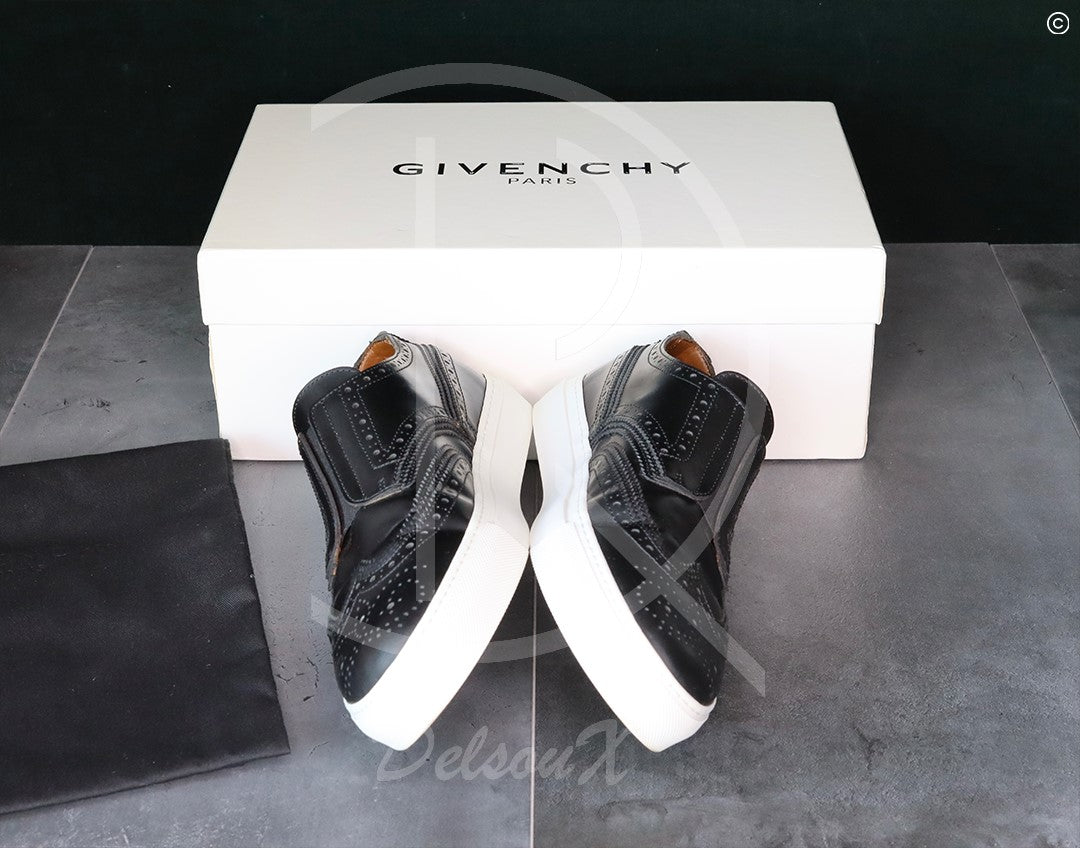 Givenchy 'Black Leather' Skate Brougue (41)