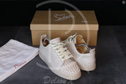 Christian Louboutin 'Colombe Mat' Junior Spikes (42) 🥯