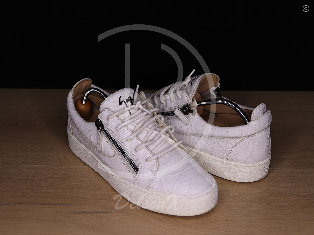Giuseppe Zanotti 'OFF WHITE' Crocodile Frankie (44) 🐊