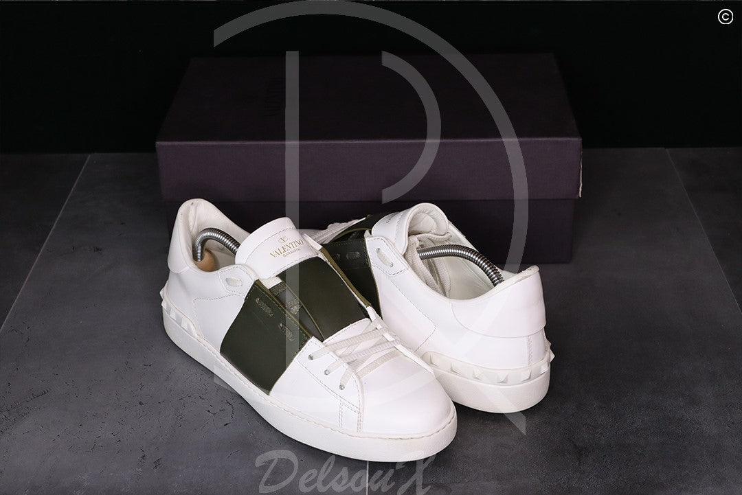 Valentino Sneakers, ‘Army Green’ Open (42) 🦖