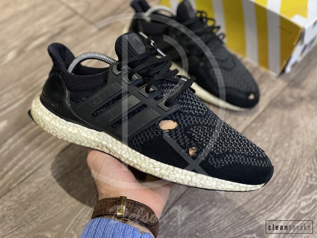 Adidas Ultra Boost 1.0 'Core Black' (44 2/3) 🏎