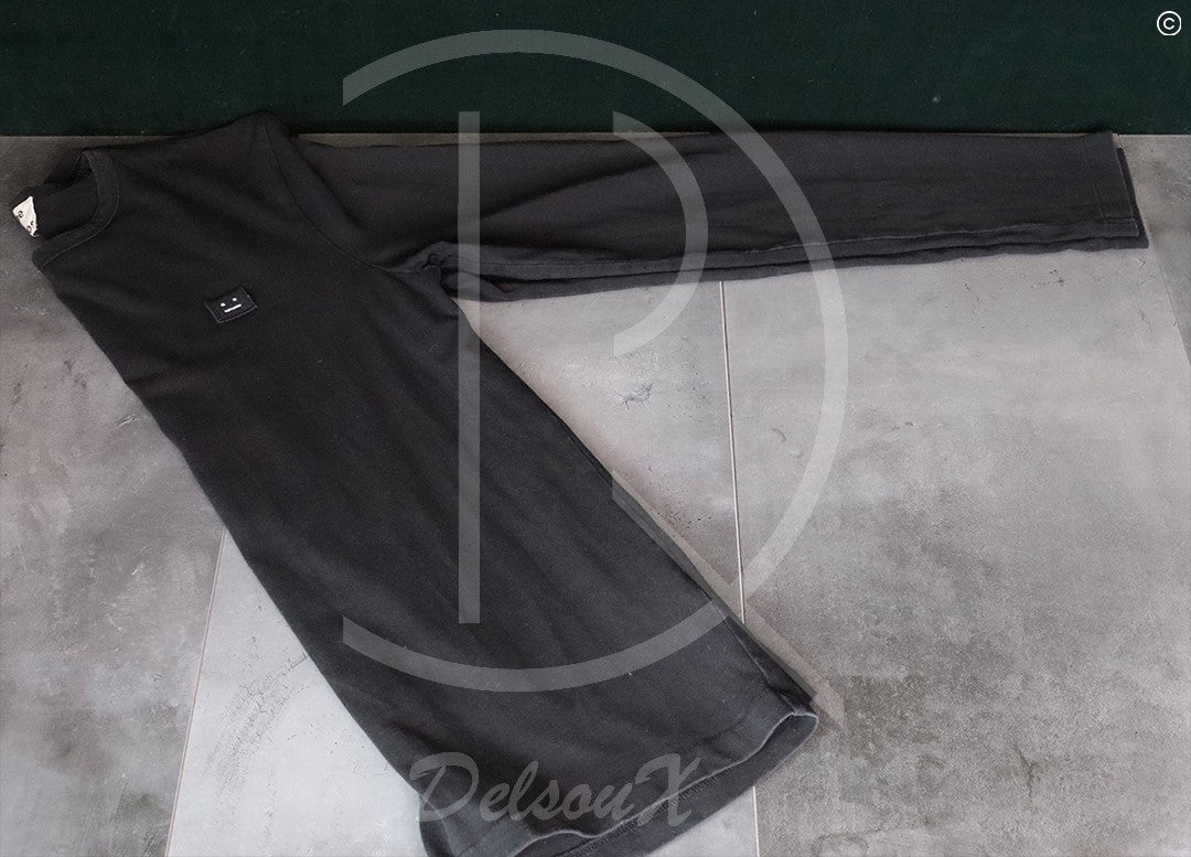 Acne Studios Longsleeve ‘Black’ (XS) 🌚