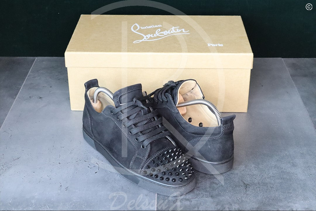 Christian Louboutin ’Black Suede’ Junior Spikes (40) 🕷