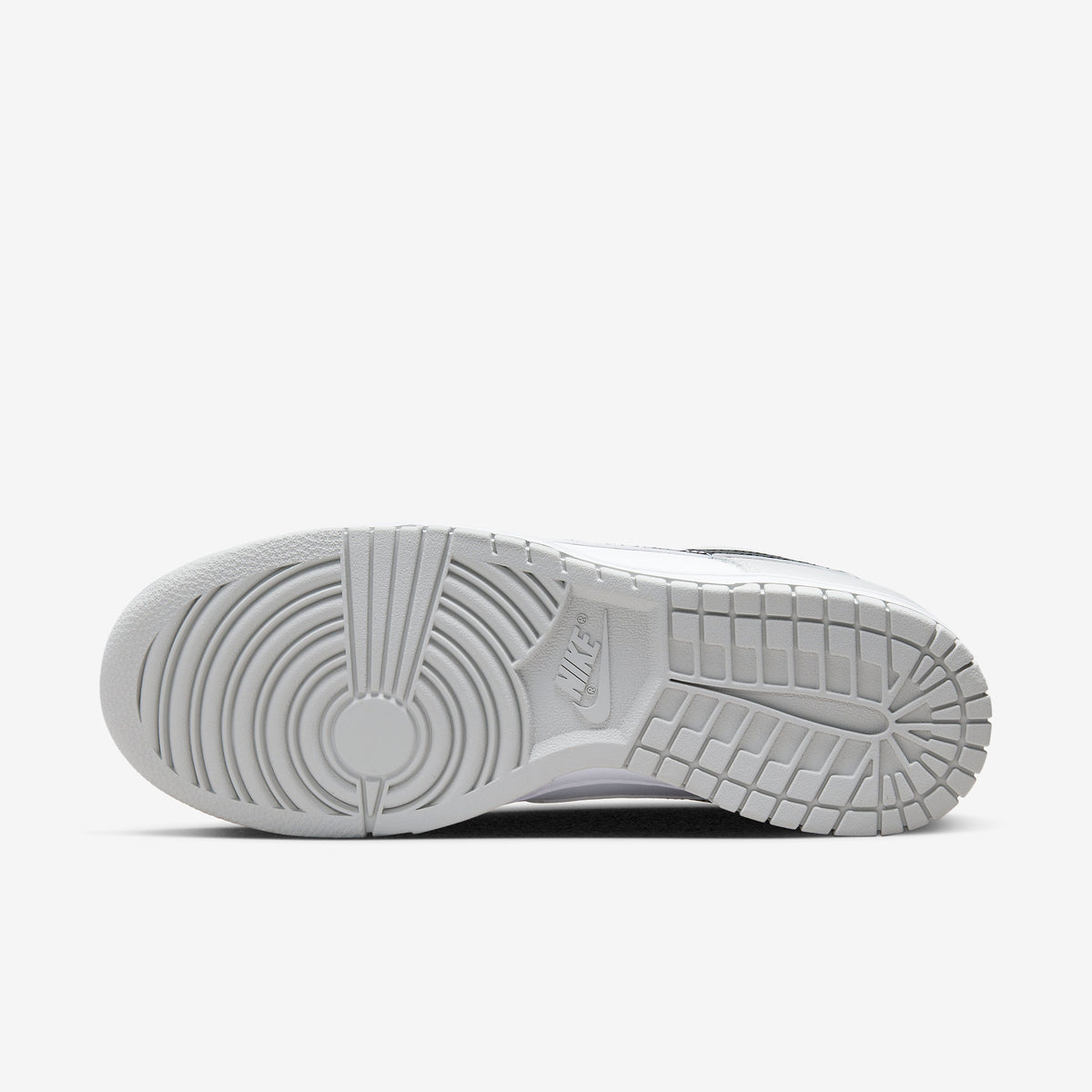 Nike Sneakers, Dunk Low SE 'Lottery Pack Grey Fog’