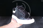 Alexander McQueens 'Black & White' Oversized Sneakers (39.5) 😳