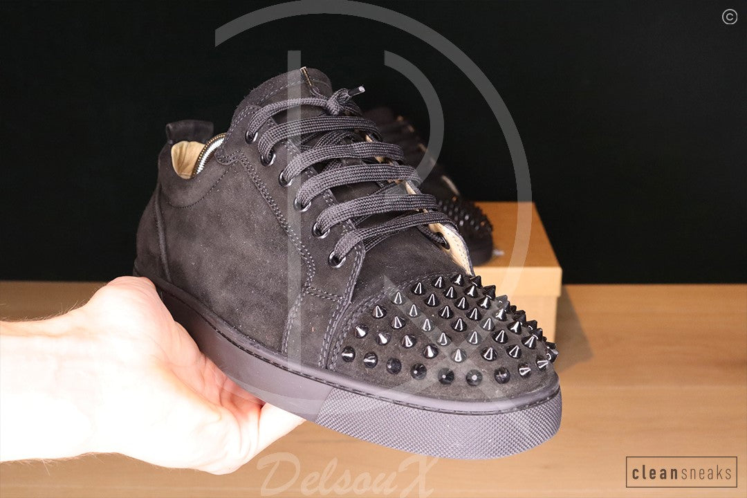 Christian Louboutin 'Black Suede' Junior Spikes (43.5) 🥷🏼