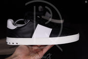 Valentino 'Flycrew' Black Leather (42.5) 🐧