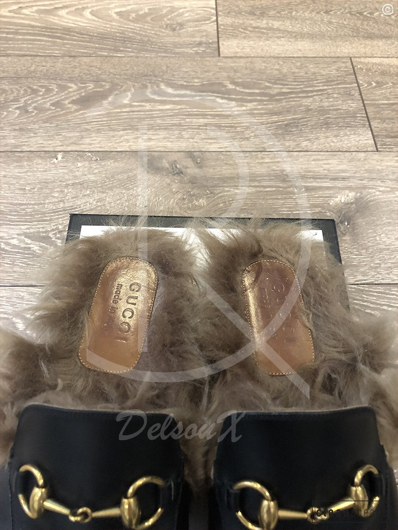Gucci "Princetown" Fur Loafers (G7 / EU 41) 👟