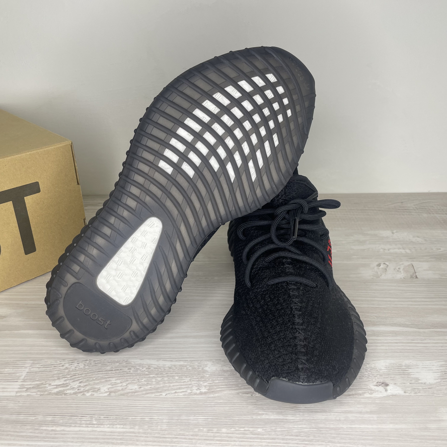 Adidas Yeezy Sneakers, 350 V2 'Bred (44)