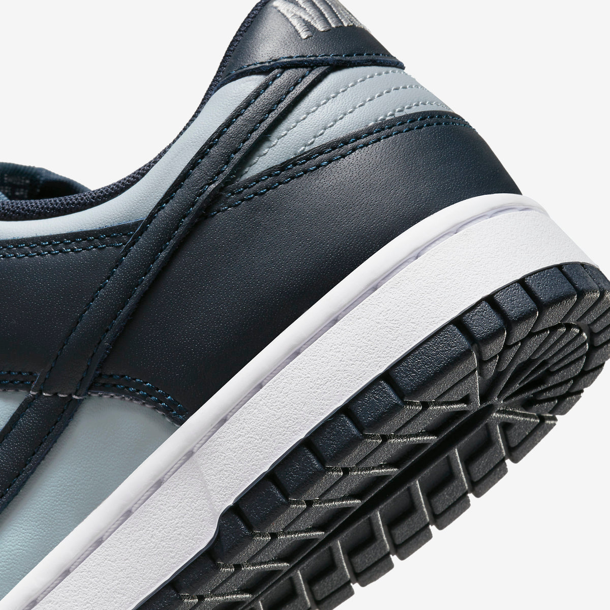 Nike Sneakers, Dunk Low ‘Georgetown’