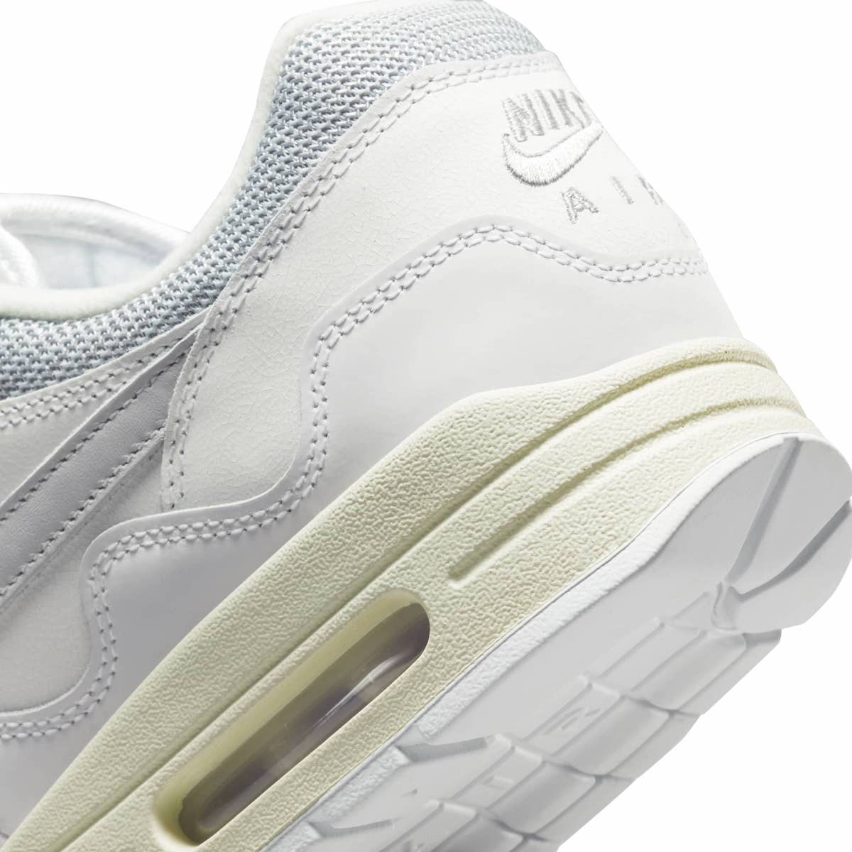 Nike x Patta Sneakers, Air Max 1 'Waves White' Silver