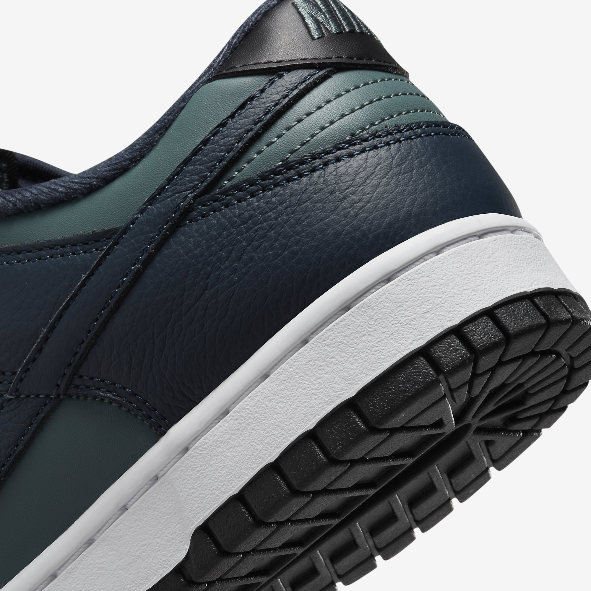 Nike Sneakers, Dunk Low ‘Mineral Slate Armory Navy’