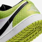 Nike Sneakers, Jordan 1 Low ‘Snakeskin Vivid Green’ (W)