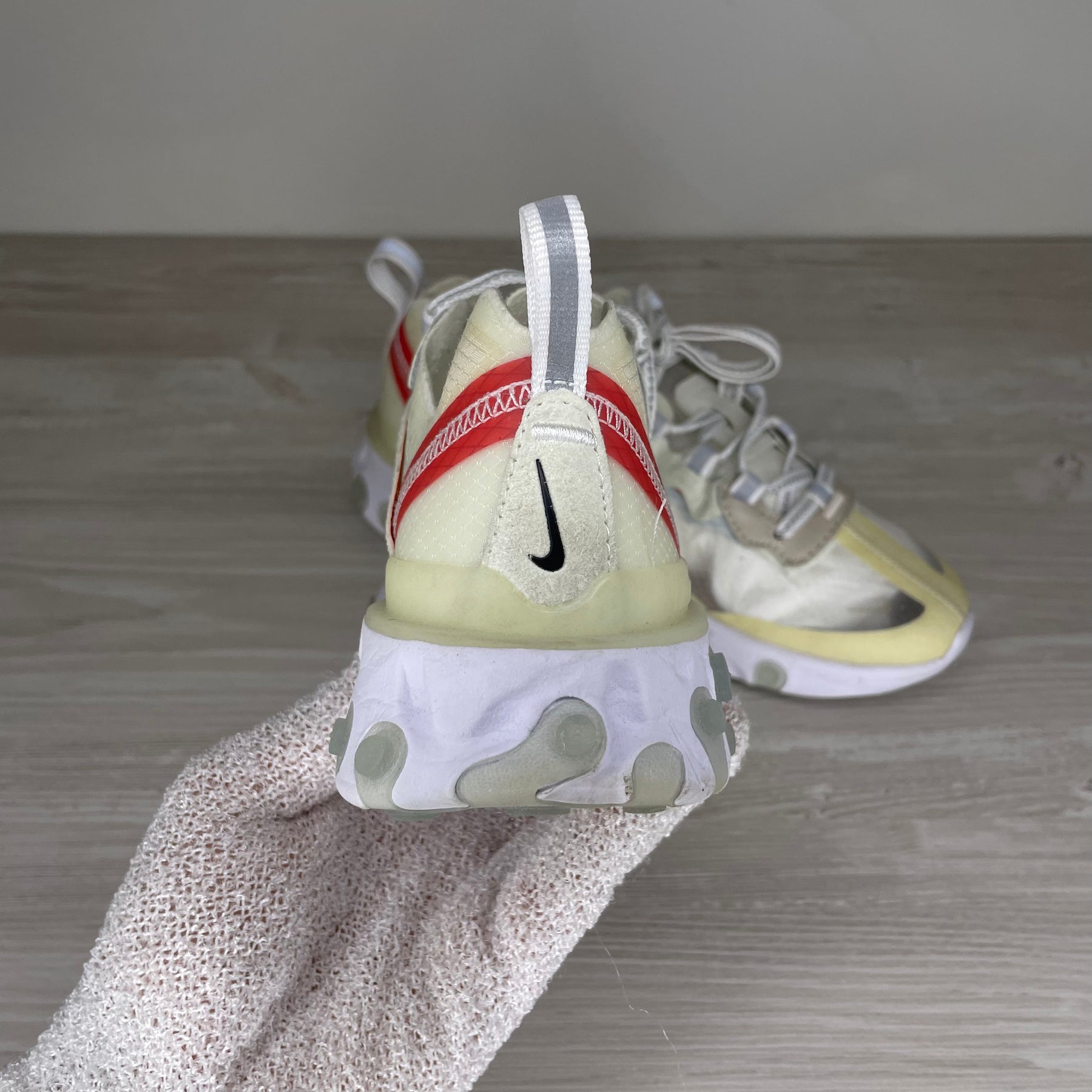Nike Sneakers, React Element 87 Sail Light Bone (37.5)