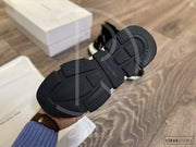 Balenciaga ’Monogram’ Speed Trainers (40) ☃️