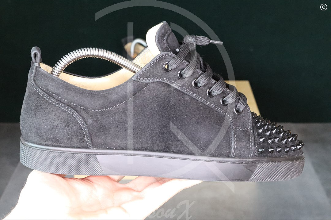 Christian Louboutin ’Black Suede’ Junior Spikes (40) 🕷