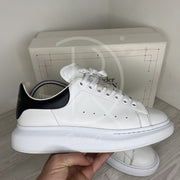 Alexander McQueens 'White Leather' Oversized (42) 🥹