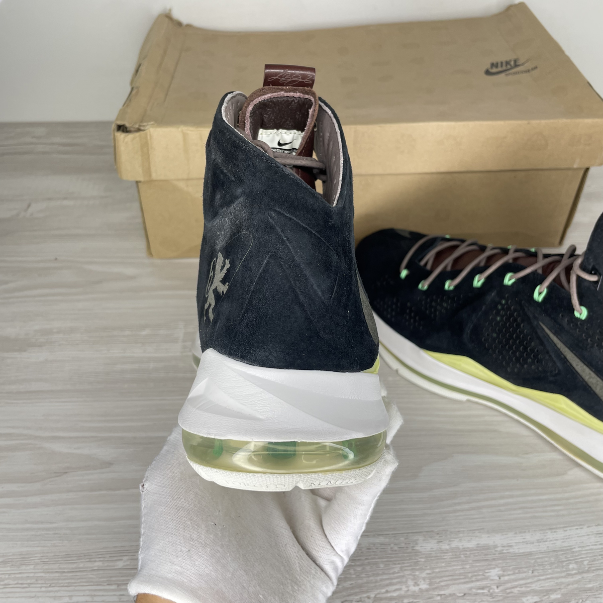 Nike Sneakers, LeBron X EXT 'Black Suede' (44)