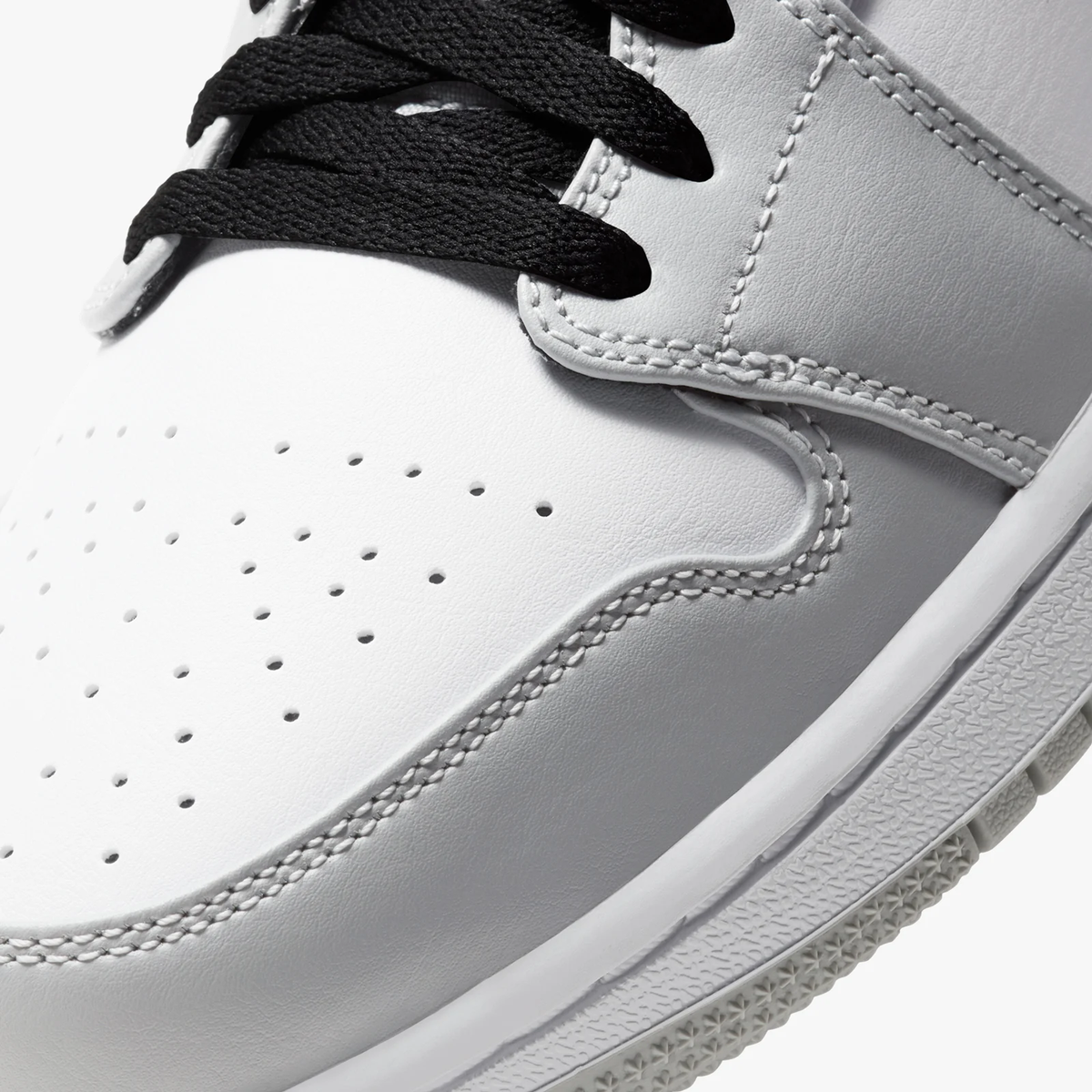 Nike Sneakers, Jordan 1 Mid ‘Light Smoke Grey’