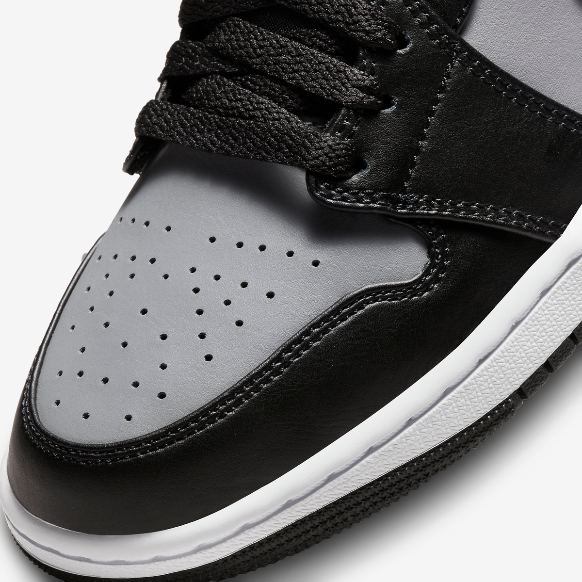 Nike Sneakers, Jordan 1 Mid ‘Shadow Red’