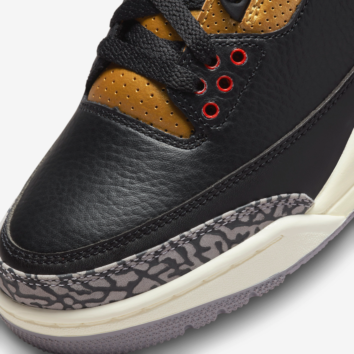 Nike Sneakers, Jordan 3 Retro ‘Black Cement Gold’ (W)